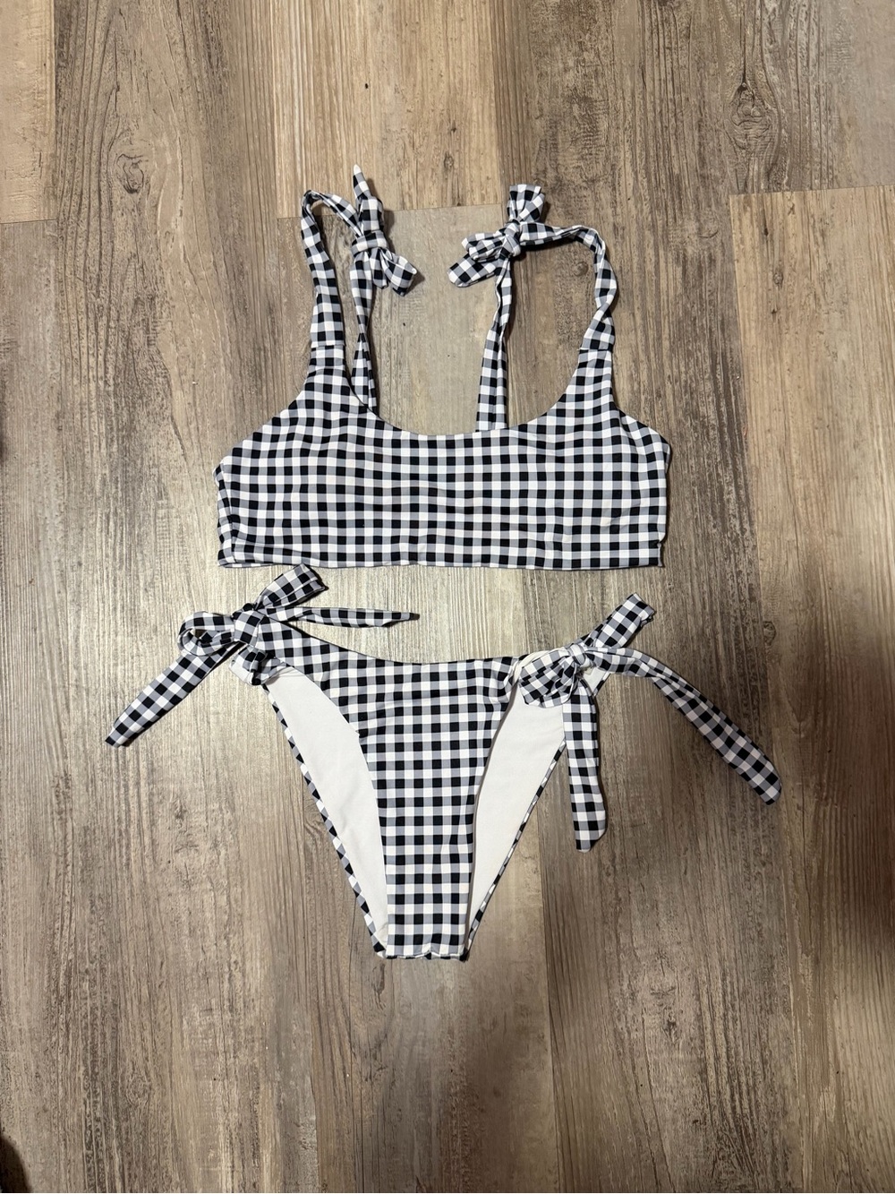 Blooming Jelly Women’s Black & White Plaid Bikini Set-Small